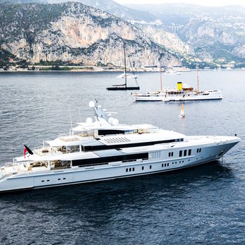 Mogambo yacht exterior 2