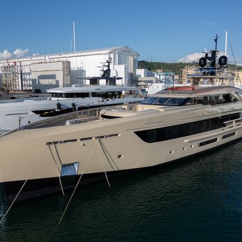 Rilassata yacht exterior 4