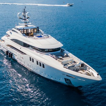 Hope and Love yacht exterior 3