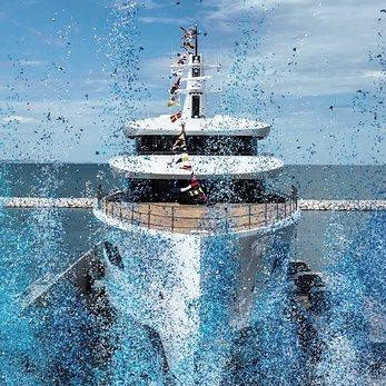 Belita yacht exterior 3