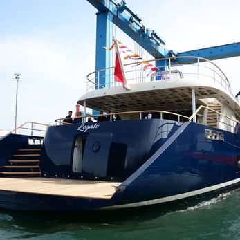 Legato yacht exterior 5