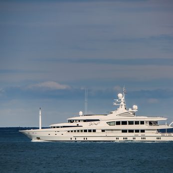 Alfa G yacht exterior 5