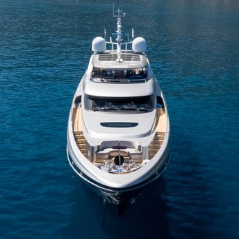 Smooth Operator yacht exterior 2