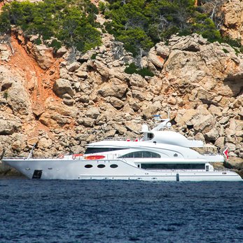 Lotus yacht exterior 5