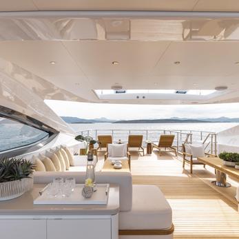 Asani yacht interior 3