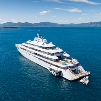 Golden Odyssey yacht exterior 3