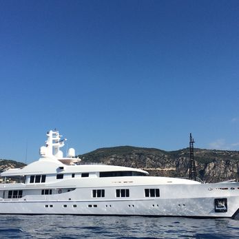 Baraka yacht exterior 2