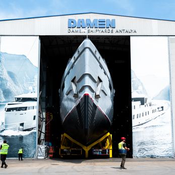 Rafter yacht exterior 3