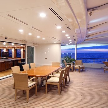 Tatoosh yacht interior 4