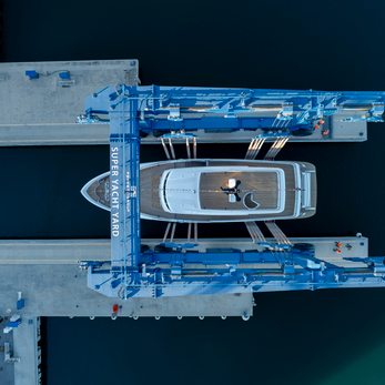 Claire de Lune yacht interior 4