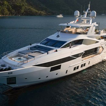 Charisma yacht exterior 91