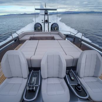 Mavis yacht exterior 3