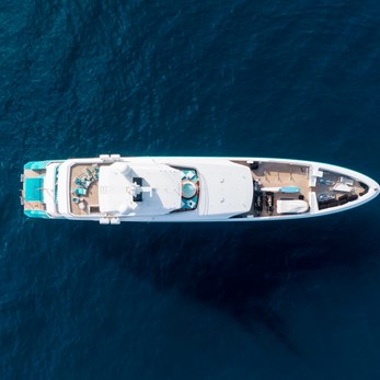 Jewels yacht exterior 3