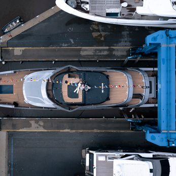 Heed yacht interior 4