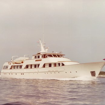 Calypso yacht exterior 4