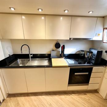 Galini yacht interior 4