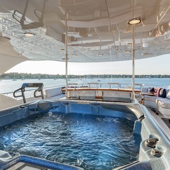 Calliope yacht exterior 3