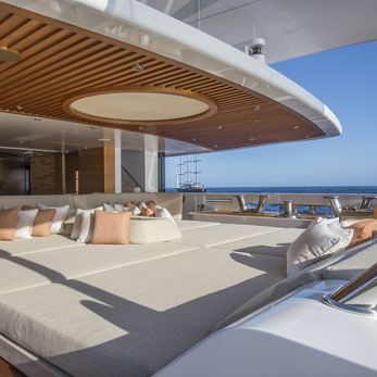 Life Saga II yacht interior 2