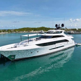 Lion's Den yacht exterior 5