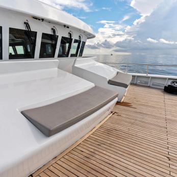 Samsara yacht exterior 2
