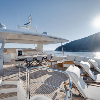 Serendipity yacht exterior 3