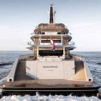 Moonrise yacht exterior 4