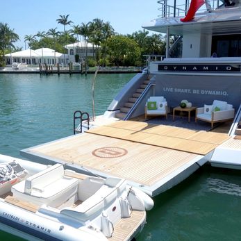 Jetsetter yacht exterior 4