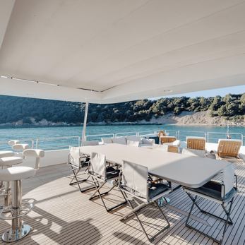 Serendipity yacht exterior 2