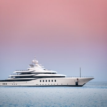 CC-Summer yacht exterior 11