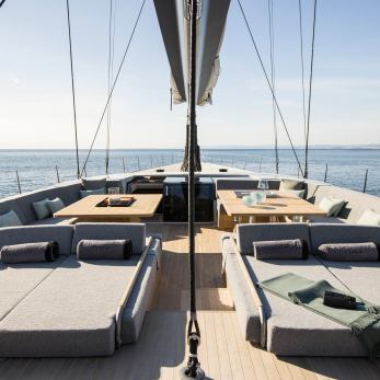 CeFeA yacht exterior 4