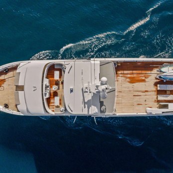 Samsara yacht exterior 3