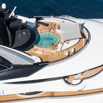 Kismet yacht exterior 2