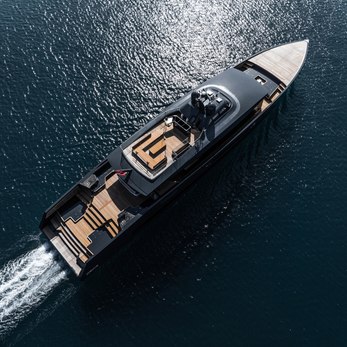 San yacht exterior 3