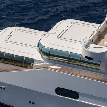 Zeus yacht exterior 3