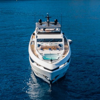 Artemis yacht exterior 2