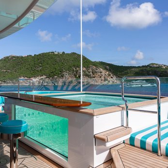 Makh I yacht exterior 4