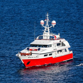 Lady Ann Magee yacht exterior 4