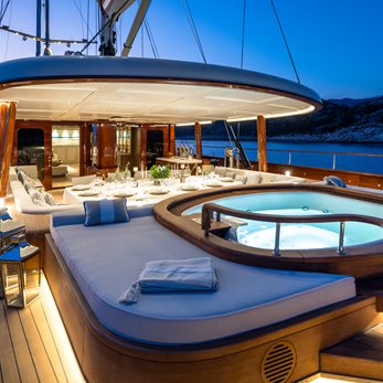 Simena yacht exterior 2