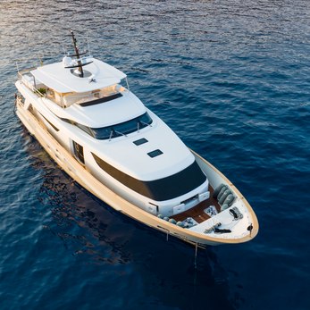 Valentina II yacht exterior 2