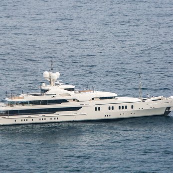 Maria yacht exterior 5