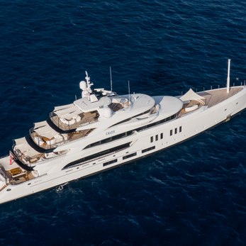 Calex yacht exterior 3