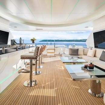 Horizon FD100 /915 yacht interior 3