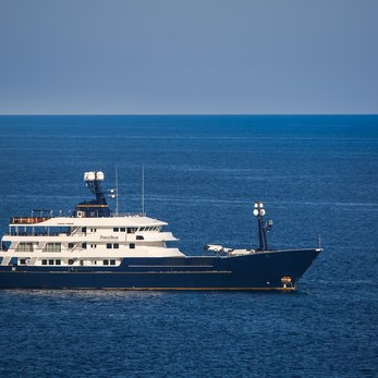 Force Blue yacht exterior 3