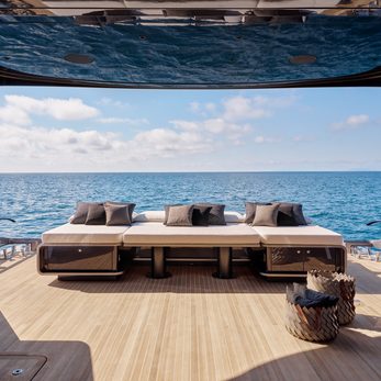 Goldeneye yacht exterior 3