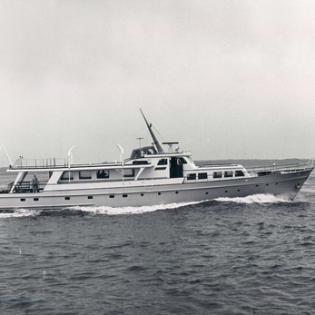 Gazal yacht exterior 2