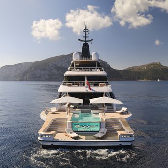 Dagger yacht exterior 5