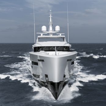 Santosha yacht exterior 2