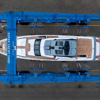 Alex yacht interior 2