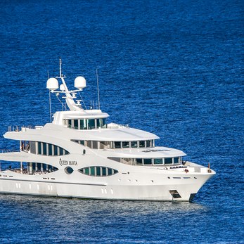 Queen Mavia yacht exterior 4