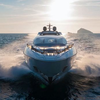 Offline yacht exterior 10